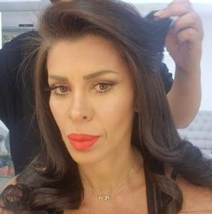 Meet your Posher, Liat